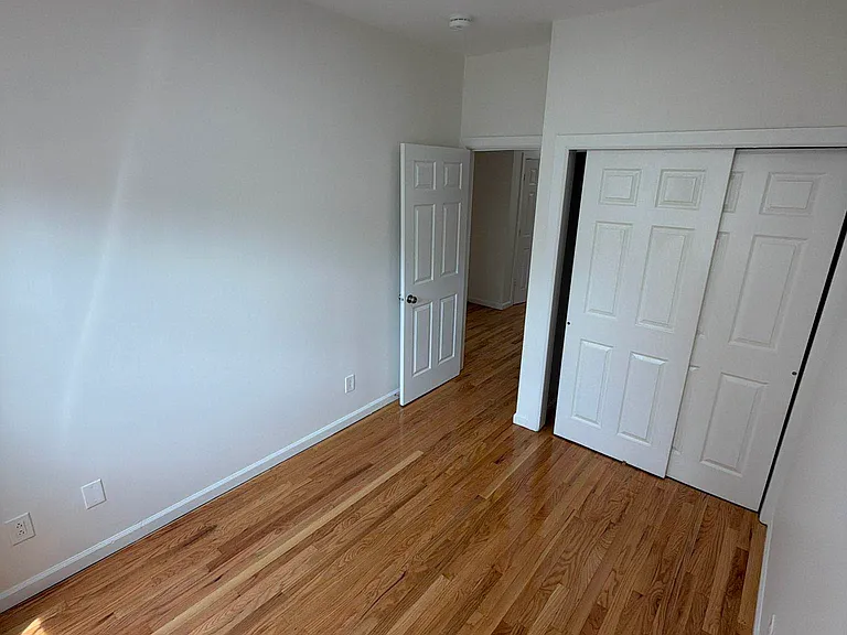 312 E 29th St #2 — Photo 6