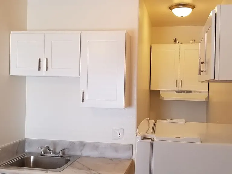 1816 S La Brea Ave #1818-3/4 — Photo 17