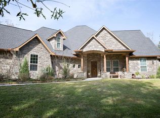 8955 Forest Lake Dr, Montgomery, TX 77316