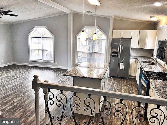 5th image of 392 Rachel Dr