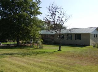 565 White Oak Rd, Albertville, AL 35950