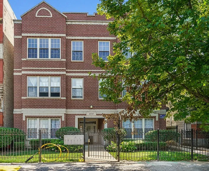 2117-19 W. Washington Blvd. — Photo 1
