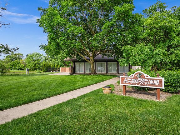 2nd image of 1925 Tall Oaks Dr Unit 3704
