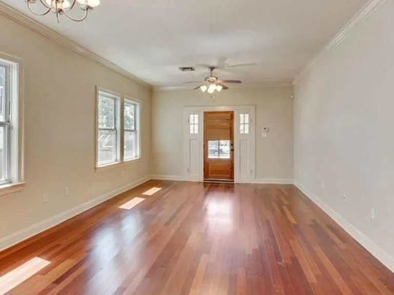 5635 Rosemary Pl — Photo 2