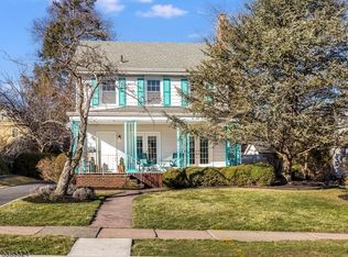 9 Roswell Ter, Glen Ridge, NJ 07028