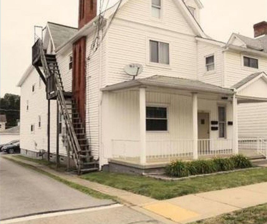 1st image of 136 3rd St