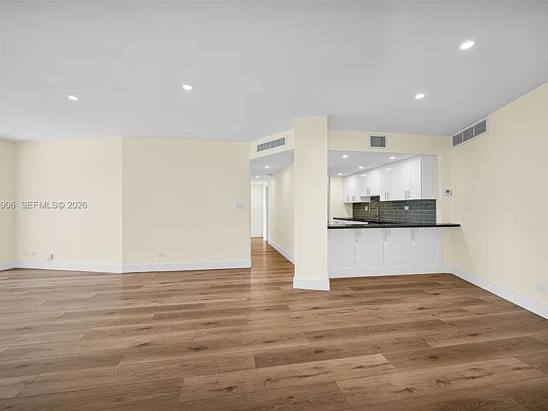 2451 Brickell Ave #5G — Photo 39