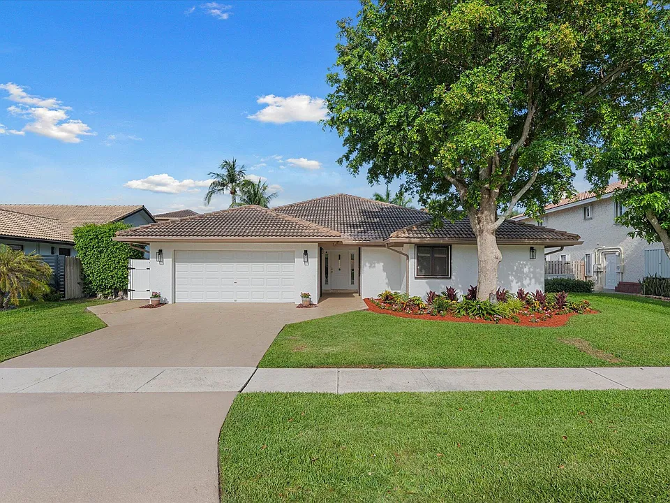 1598 SW 5th Ave