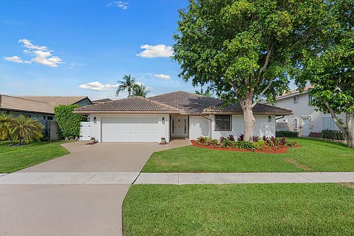 1598 SW 5th Ave Photo 1