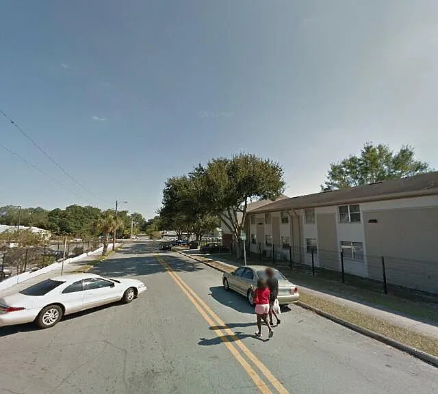 310 Plum St #7 — Photo 1