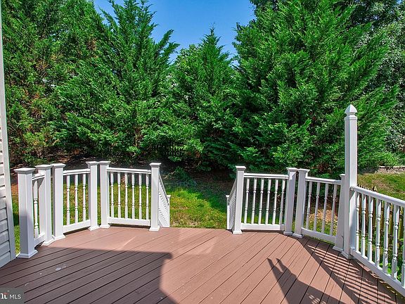 4th image of 43036 Caledonia Ct