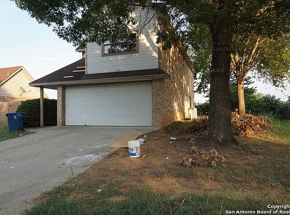 2nd image of 1129 Iris Crescent Dr