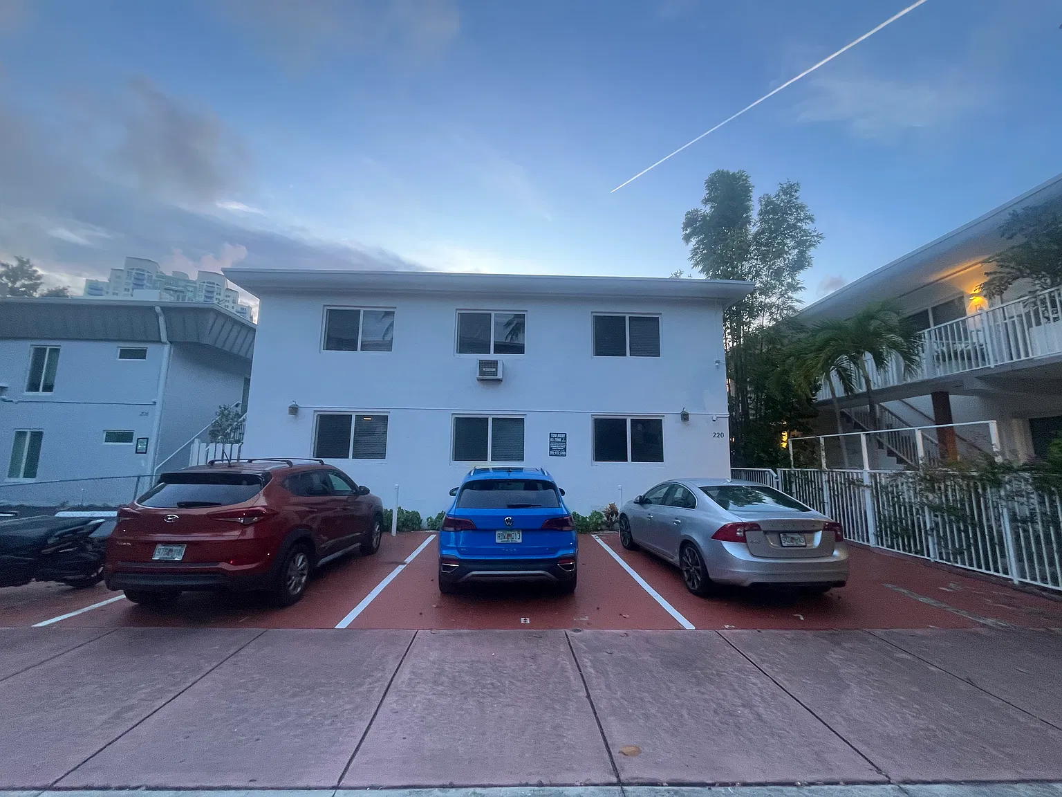 Studio, 390 sqft, $1,900 — Photo 2