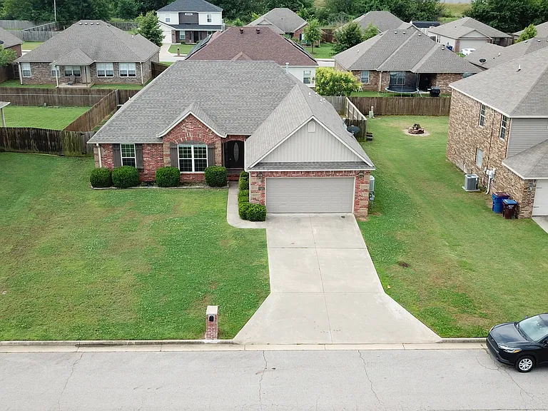 508 Torrington Way — Photo 4