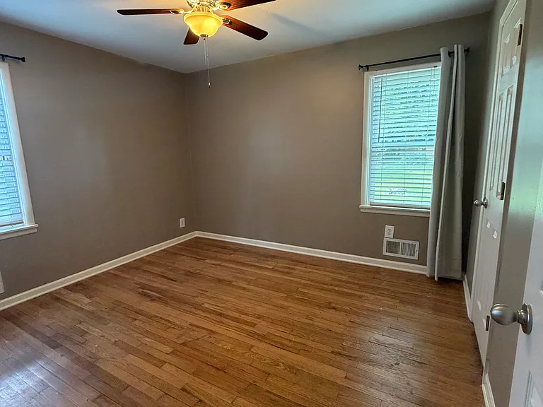 3720 S Osage St — Photo 7