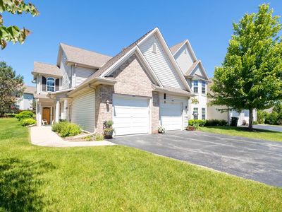 481 Cedar CT, Slinger, WI, 53086