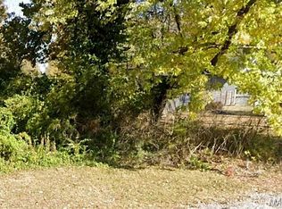 4913 N Park Dr, East Saint Louis, IL