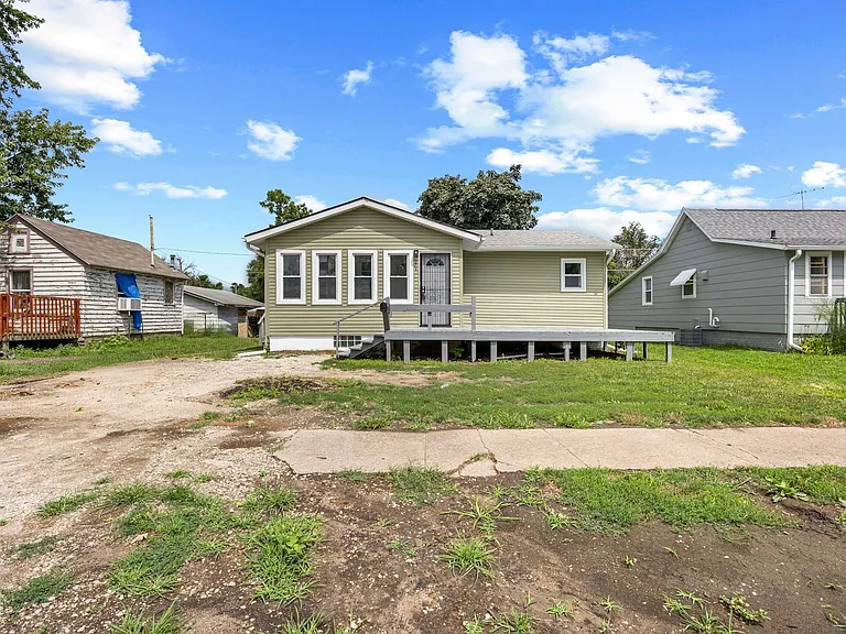 314 Warford St — Photo 1