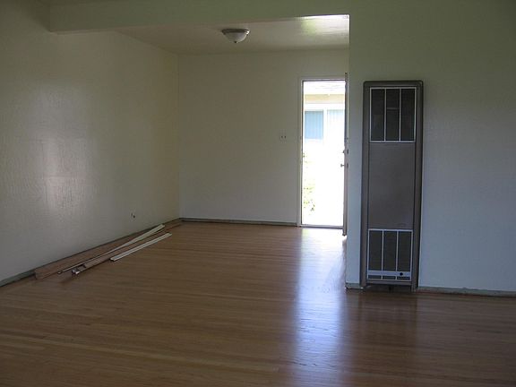4th image of 274 Lofas Pl