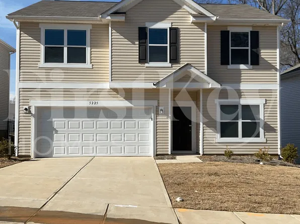 5225 Cobblestone Glen Dr, Charlotte, NC 28213