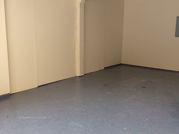4th image of 101 Hobart Ave #Townhome