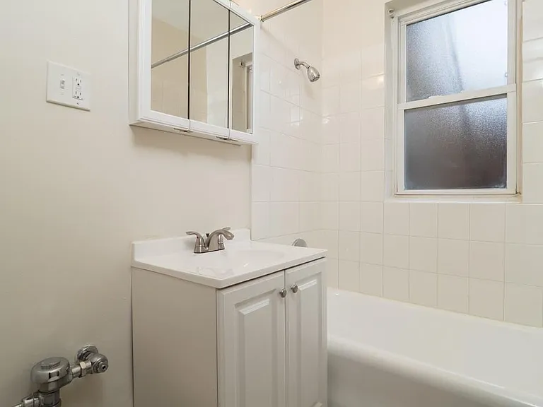 1412 W Chase Ave — Photo 21