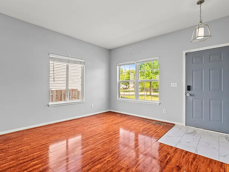 338 Richfield Trl — Photo 4