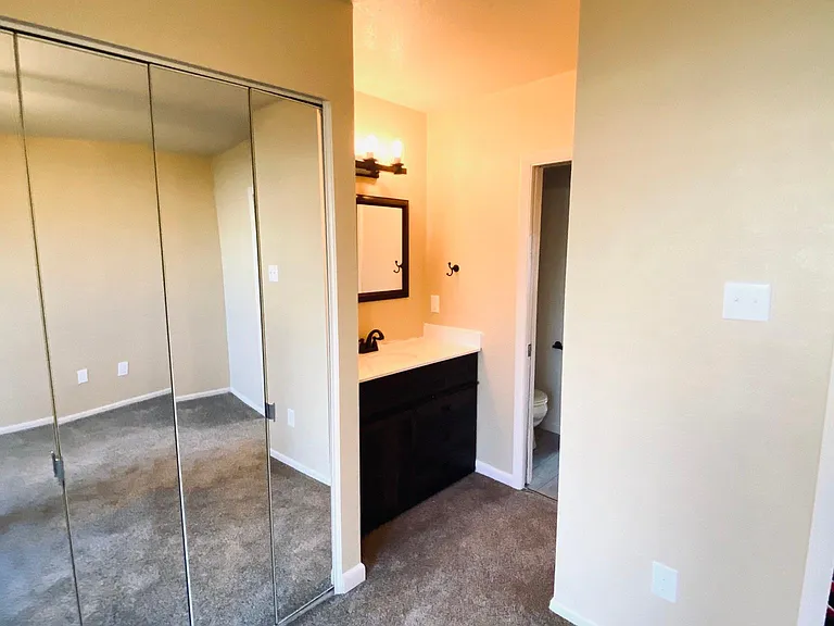 39 Apollo Ln — Photo 8