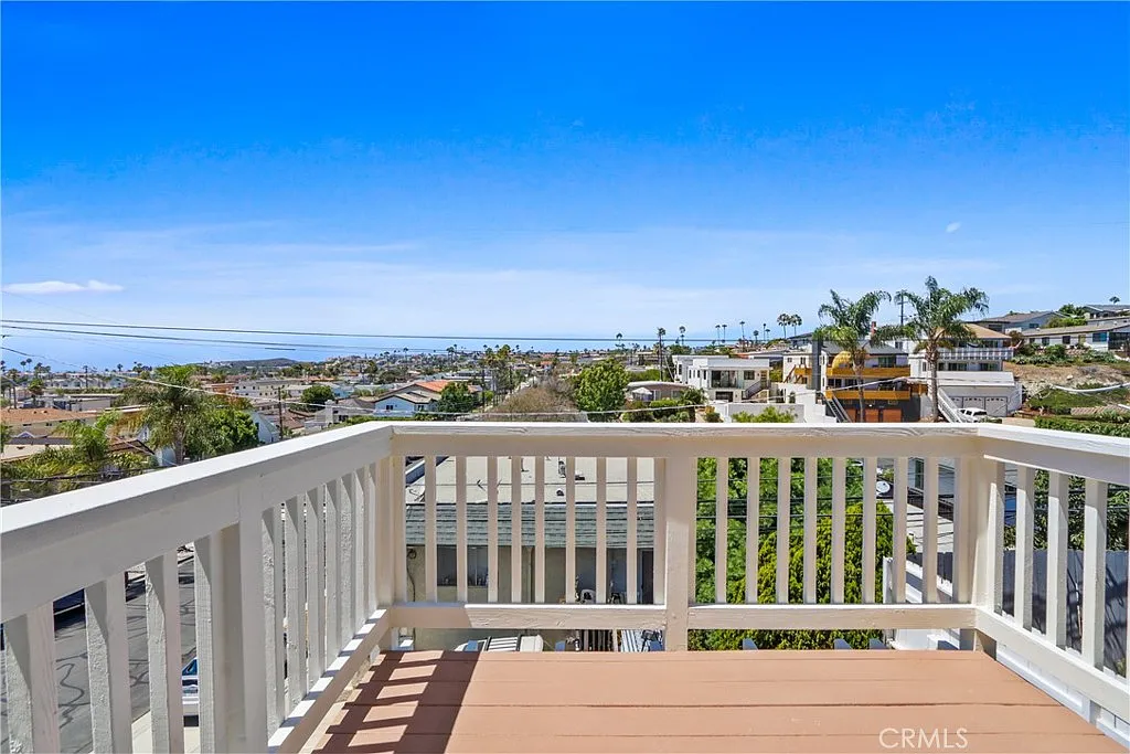 3 bed, 1900 sqft, $4,750 — Photo 2