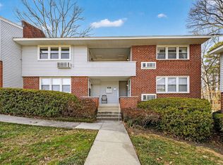 827 Daniels St APT D, Raleigh, NC 27605