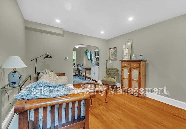525 E Alexandria Ave — Photo 11