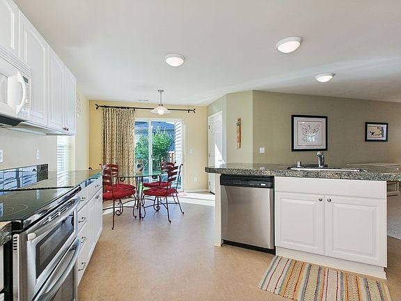5th image of 22906 NE 87th Pl