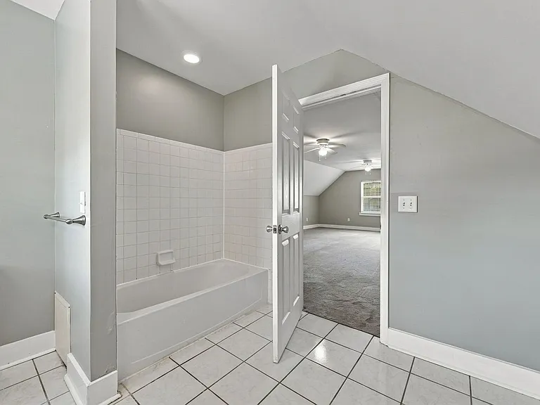 4608 Indiana Ave — Photo 22