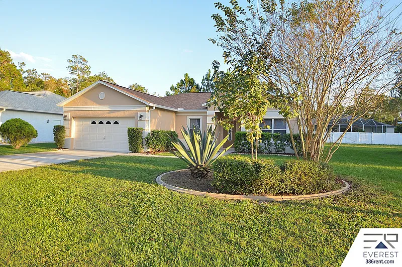 3 bed, 2.0 bath, 1946 sqft, $1,850 — Photo 2
