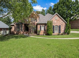 3434 E Chatsworth Rd, Fayetteville, AR 72703