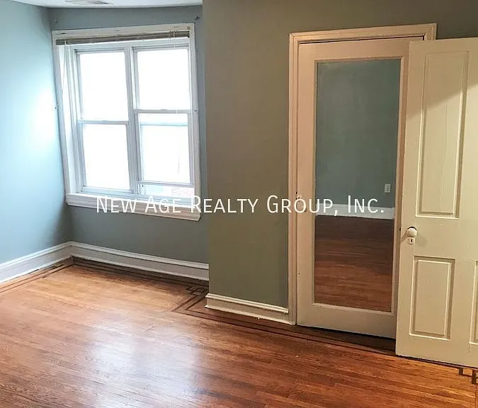 244 W Girard Ave #2 — Photo 23