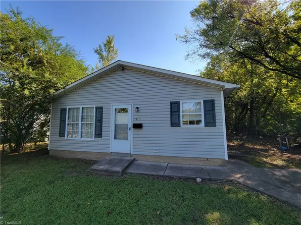 1011 Pichard St, Greensboro, NC 27401