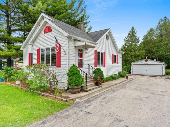 611 Forest Home DRIVE, Francis Creek, WI 54214
