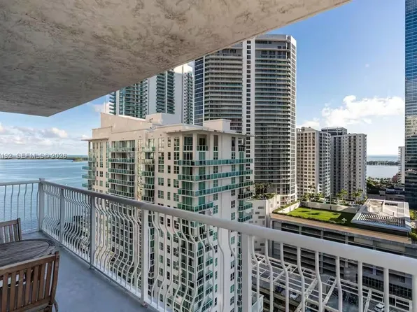 1200 Brickell Bay Dr APT 3923, Miami, FL 33131