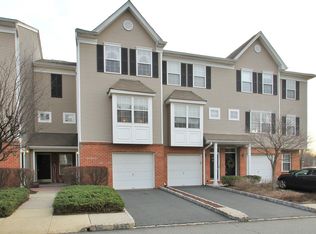 65 Greenbrook Dr, Bloomfield, NJ