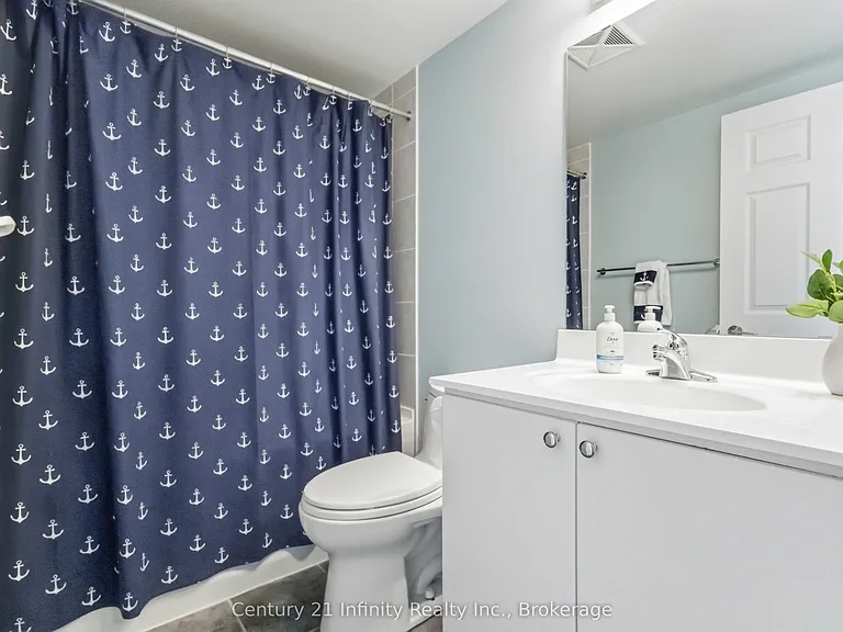 340 Watson St W #510 — Photo 21