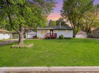 1011 Hathaway Ln NE, Fridley, MN 55432