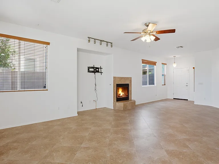 3073 S Passion Dr — Photo 7