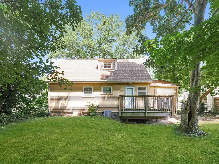 2205 Hazel Ave — Photo 15