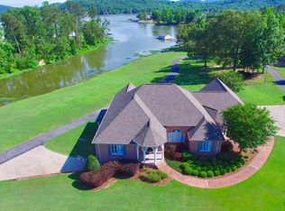 3392 Riddles Bend Rd, Rainbow City, AL 35906