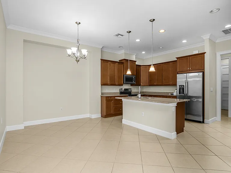 7162 Dominica Dr — Photo 6