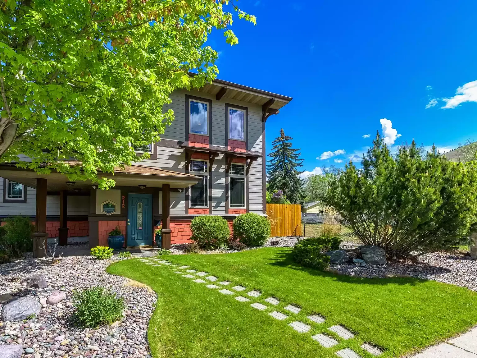 5 bed, 2600 sqft, $3,600 — Photo 1