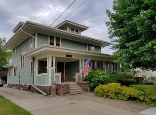 711 N 11th St, Manitowoc, WI 54220