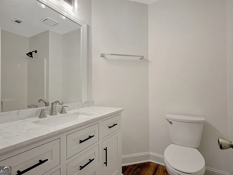 220 Fontaine Way — Photo 15
