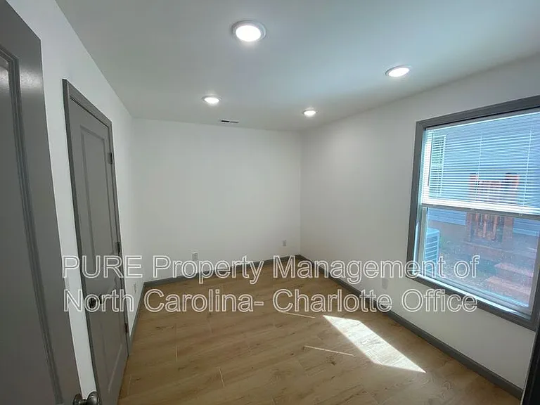 12025 Platon Ave — Photo 15